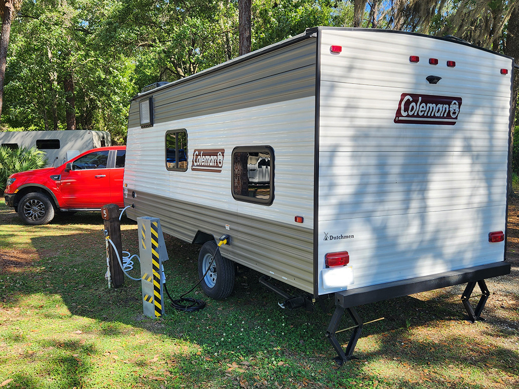 2023 Dutchmen Coleman Lantern LT 17B