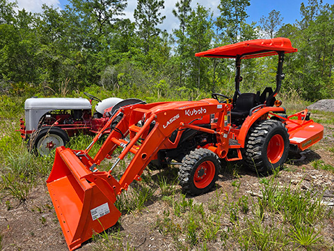 2024 Kubota L3902 HST