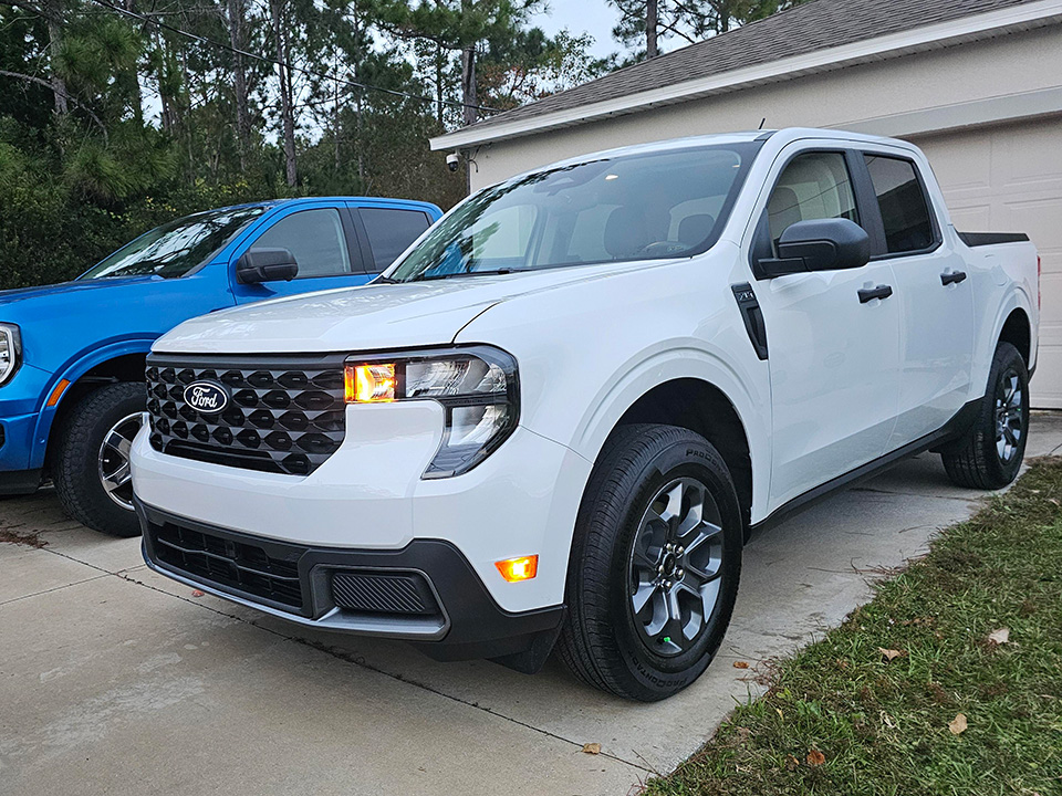 2025 Ford Maverick XLT Hybrid